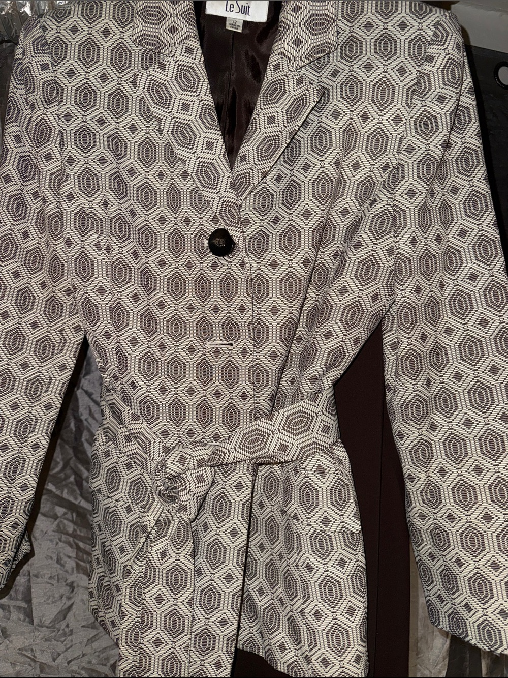 Le Suit Ivory and Brown Geometric Print Blazer with Tie Belt